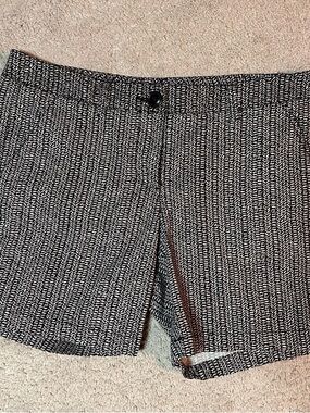 CAbi Black & White #5246 Heidi Shorts